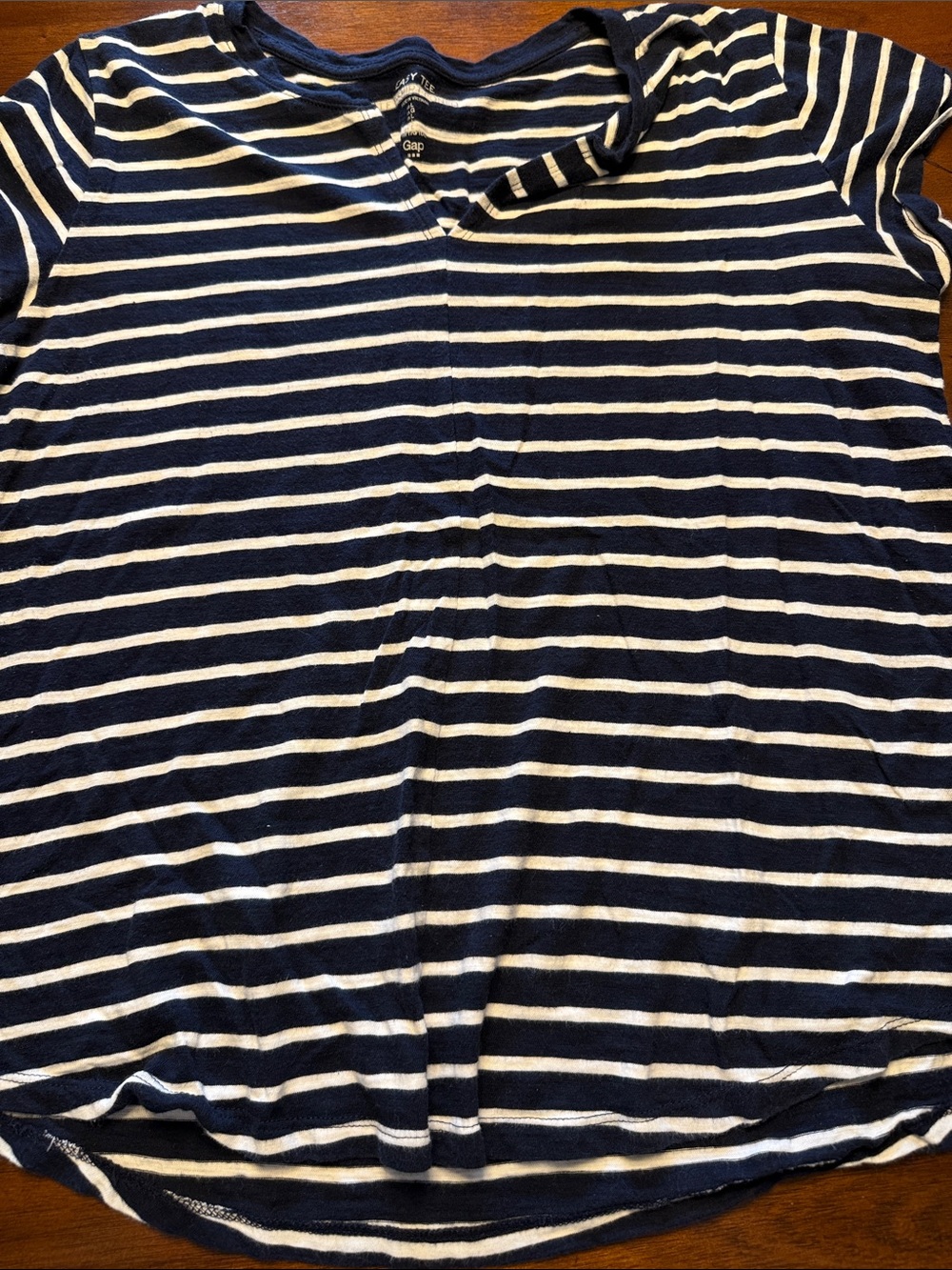 GAP Navy and White Striped Short Sleeve Tee size L